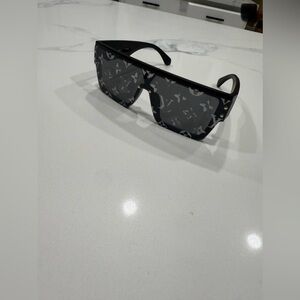 LuxuryLV Waimea Sunglasses